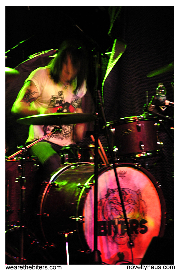 noveltyhaus the biters punk pop rock all chewed up artificial kid matt gabs noel conrad danger photography