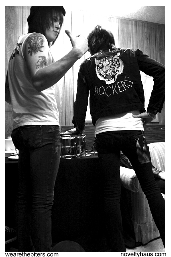 noveltyhaus the biters punk pop rock all chewed up artificial kid matt gabs noel conrad danger photography